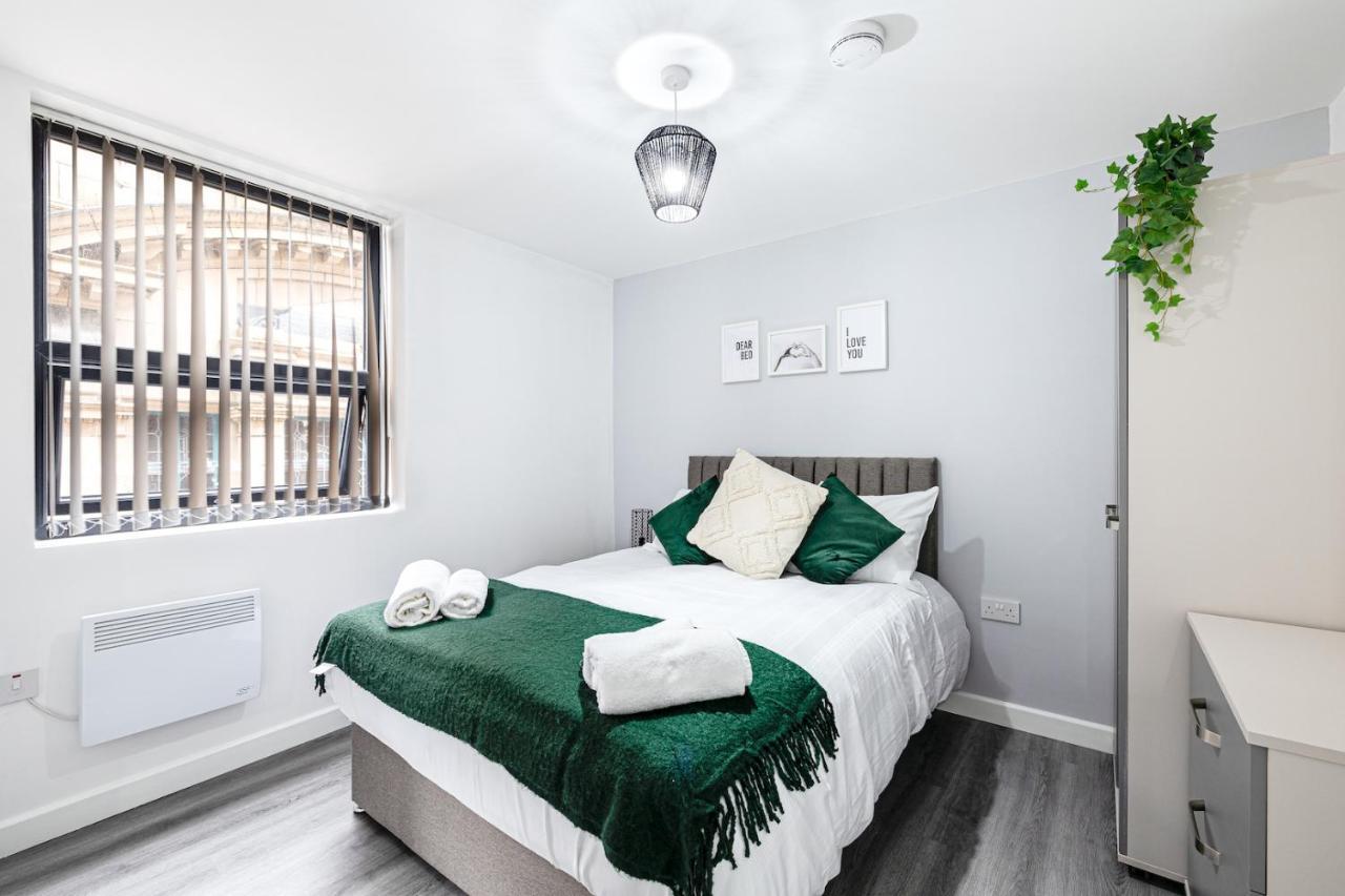 Cosy Modern Apt In Heart Of Stockport - Sleeps 4 Apartment Exterior photo